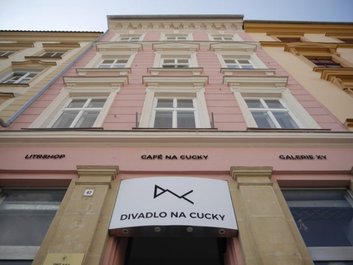 Divadlo na cucky, Olomouc