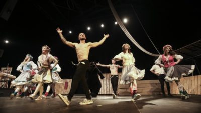 Cirkus jinak? Younak!
