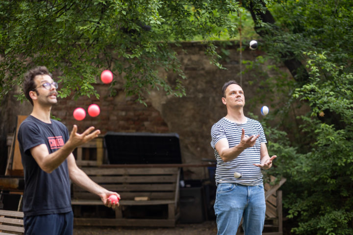 Žonglování mírně pokročilí