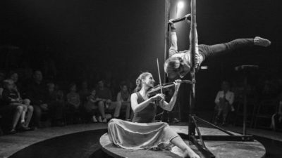 Čeští akrobaté z Hand to Violin byli nominováni na dánskou Cenu za nejlepší cirkusové vystoupení﻿