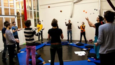 Čeští cirkusoví lektoři se v mezinárodním projektu EDUCIRCATION učí rozvíjet možnosti sociálního cirkusu